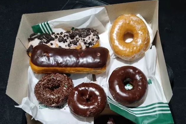 Yum Yum Donuts