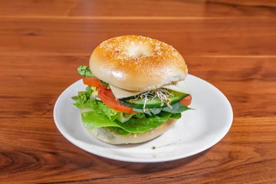 BAGELOO Bagel & Coffee Shop