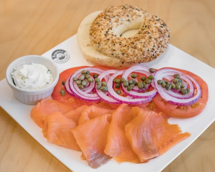 BAGELOO Bagel & Coffee Shop Picture 7