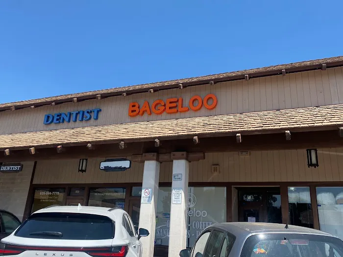 BAGELOO Bagel & Coffee Shop Picture 6