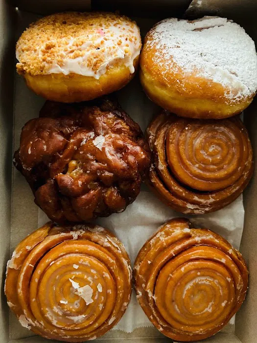 Winchell's Donut House Picture 9