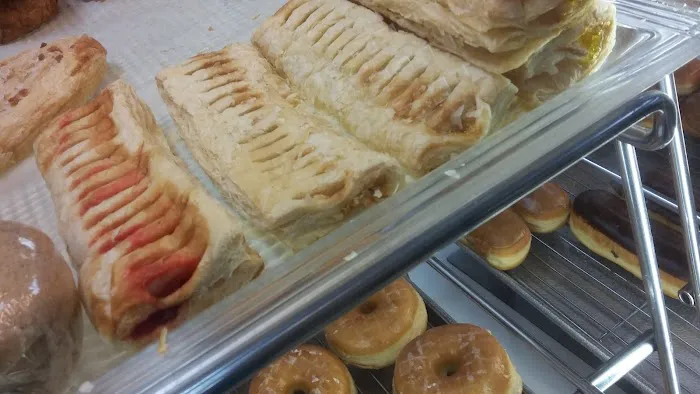 Dolly's Donuts & Cookies Too Picture 1