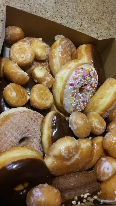Dolly's Donuts & Cookies Too Picture 2