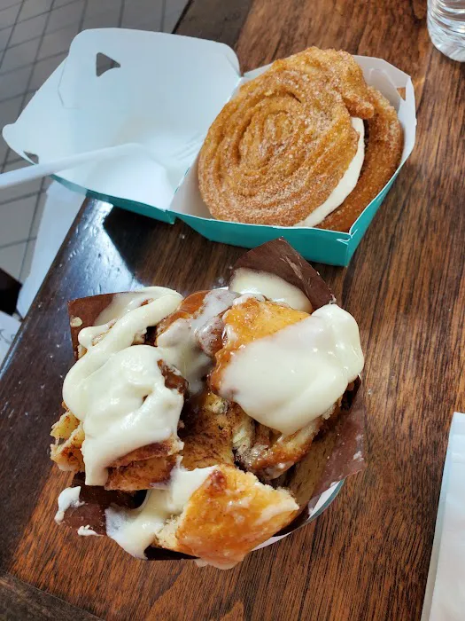 Cinnabon Picture 5