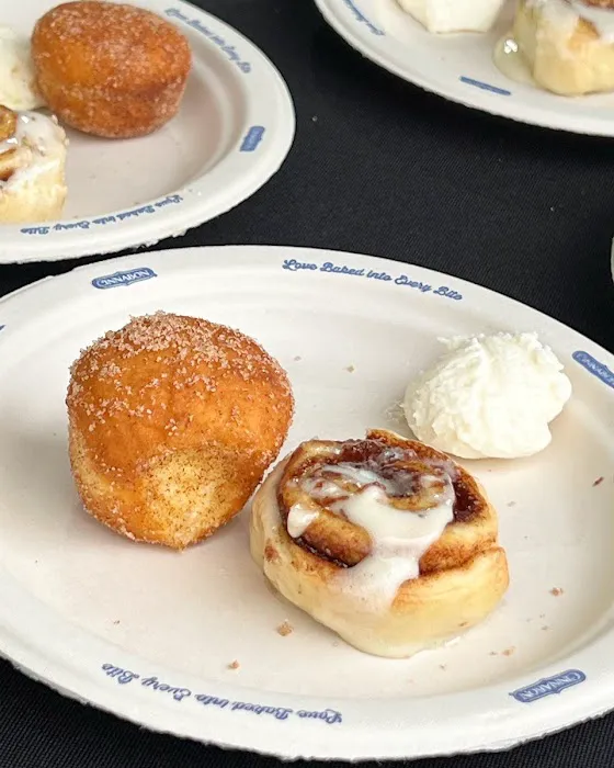 Cinnabon Picture 10