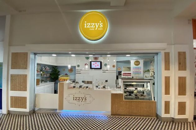 iZZY’S Cake Pops