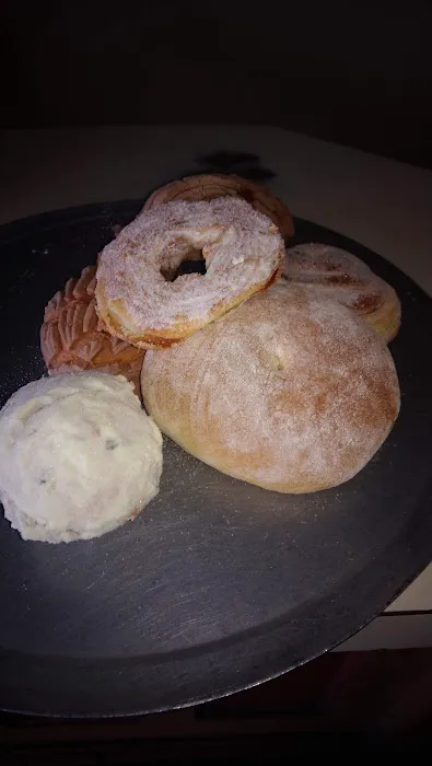 Rosas Pasteleria Panaderia Picture 7