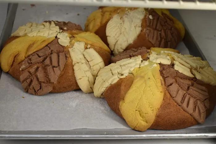 El Metate Panaderia Picture 2
