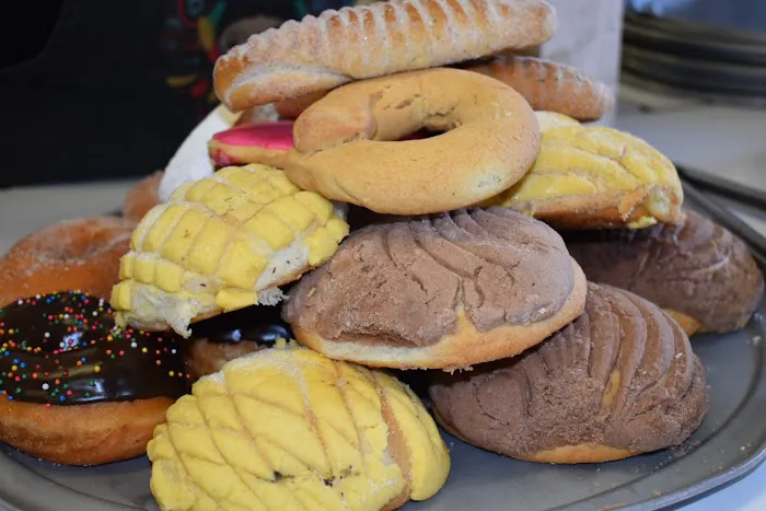 El Metate Panaderia Picture 3