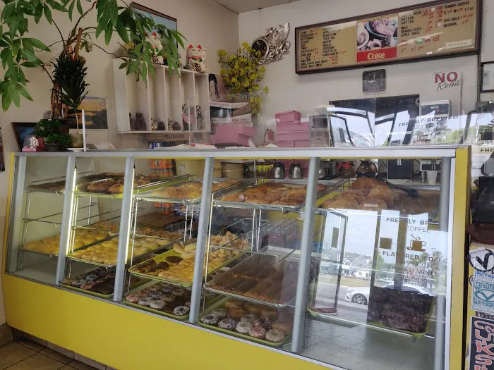 Superb Donuts Picture 5