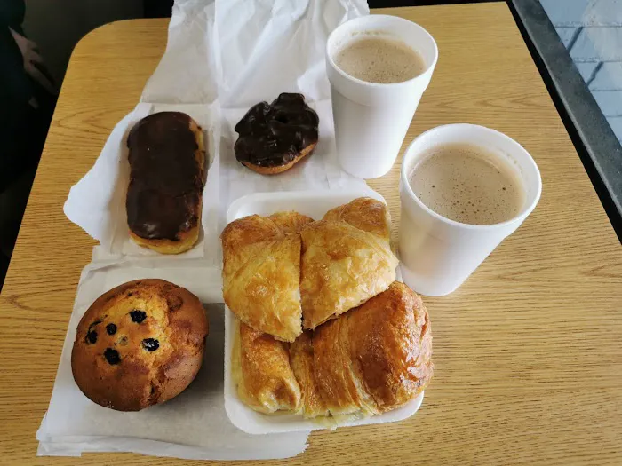 Superb Donuts Picture 7