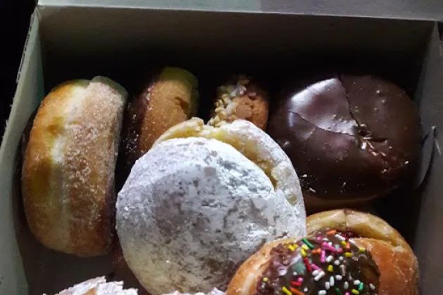Manna Donuts