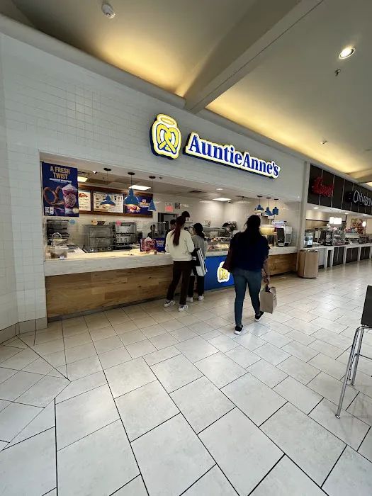 Auntie Anne's Picture 1