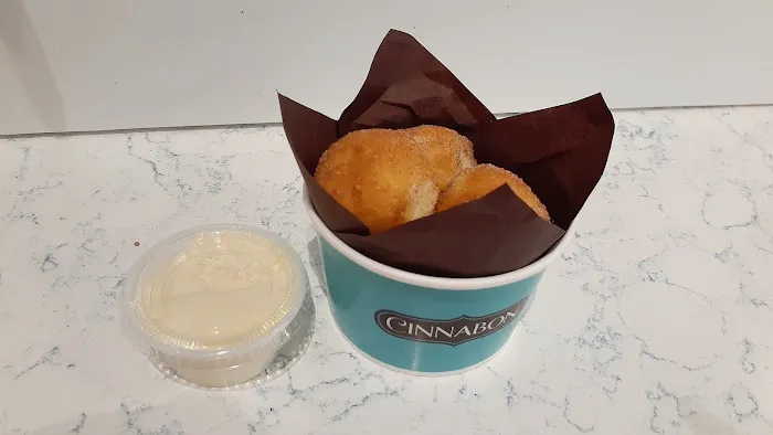 Cinnabon Picture 5