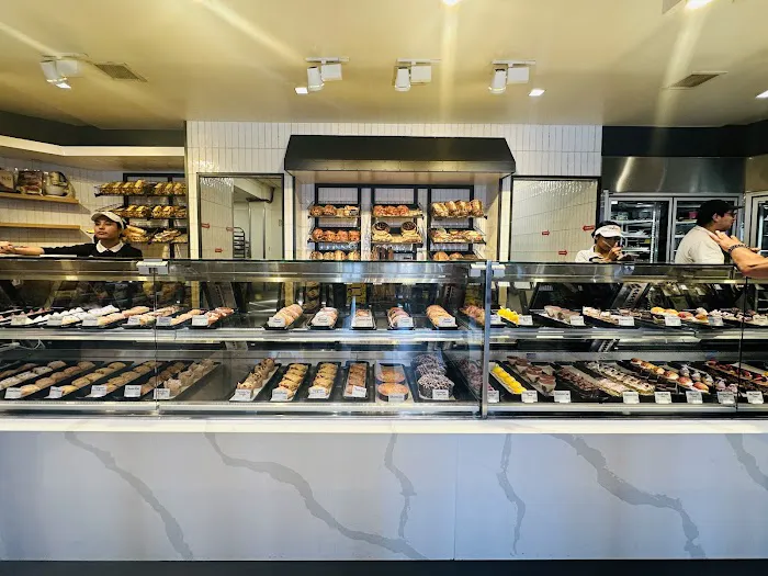 Porto's Bakery and Cafe Picture 8