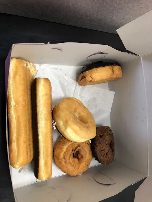 Poster's Donuts Picture 9
