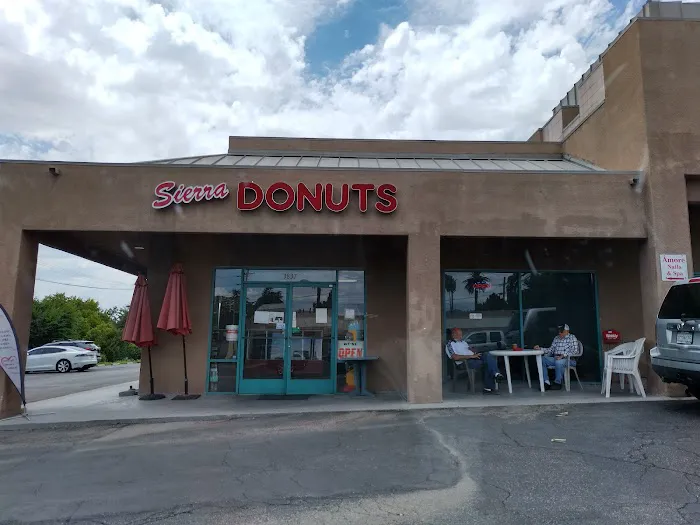 Sierra Donuts Picture 8