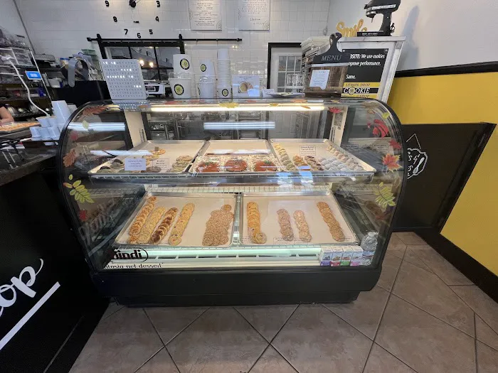 Lemon Drop Cookie Shop Picture 9