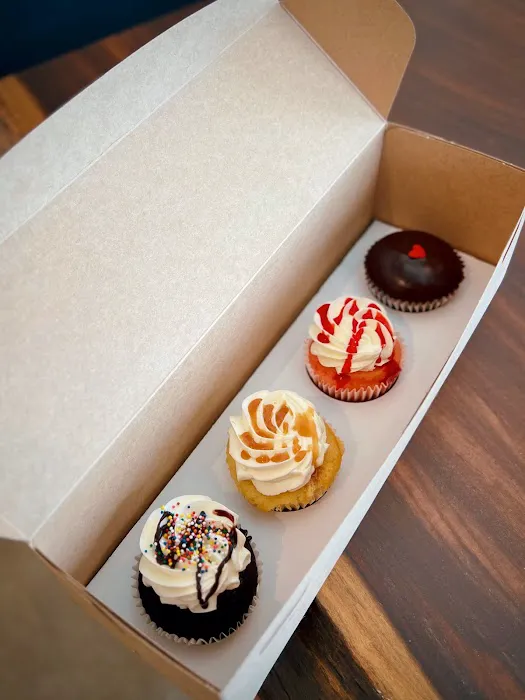 Sweet Nothings Cake Shop Picture 9