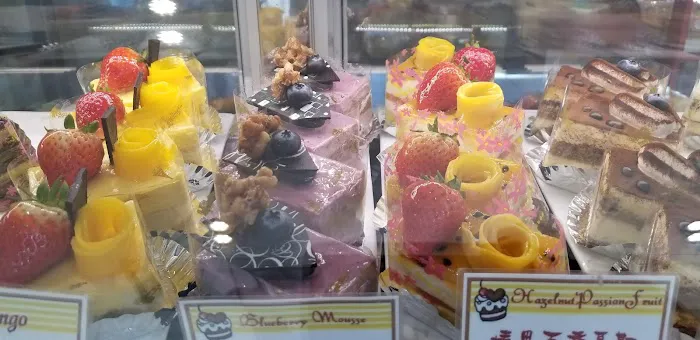 Ni Ni Bakery Picture 4