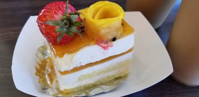 Ni Ni Bakery Picture 2