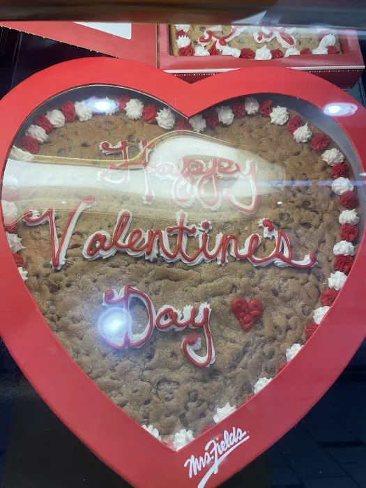 Mrs. Fields Picture 5