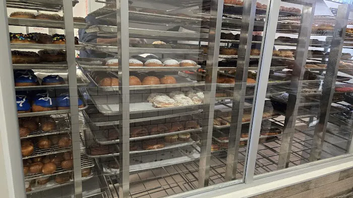Randy's Donuts Picture 5