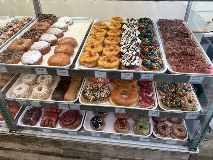 Randy's Donuts Picture 10
