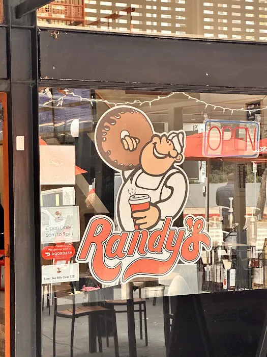 Randy's Donuts Picture 7