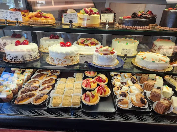 French's Bakery Picture 10