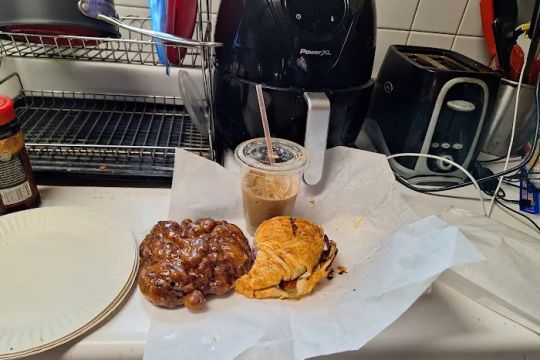 Sam's Donuts
