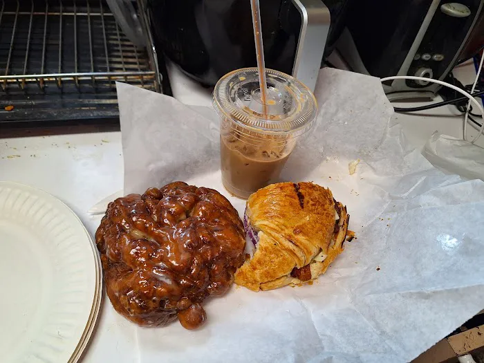 Sam's Donuts Picture 4