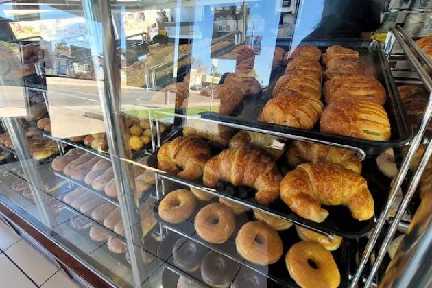 Yum Yum Donuts