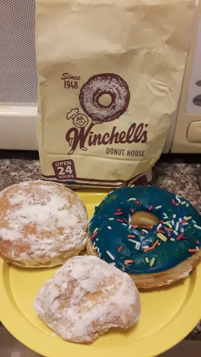Winchell's Donut House Picture 8