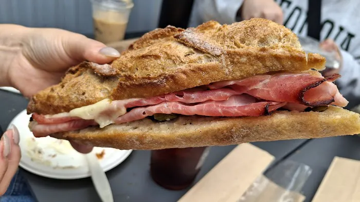 6100 Bread Picture 4
