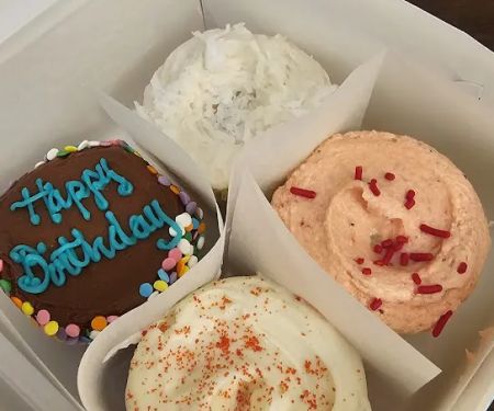 SusieCakes - Costa Mesa