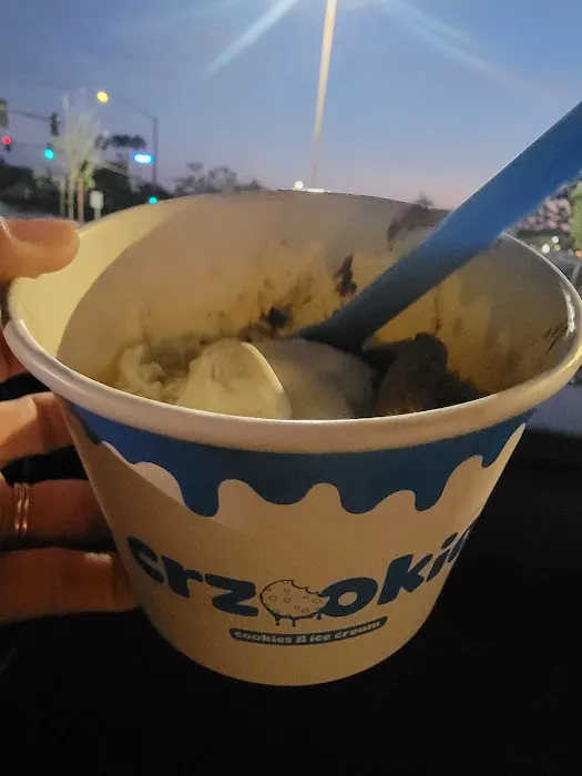 Crzookie Cookies & Ice Cream Picture 1