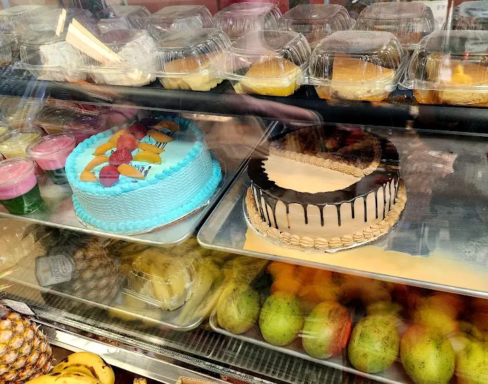 Luna Bakery Picture 8
