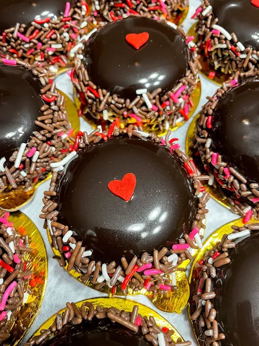 Gaston's Bakeshop Picture 6