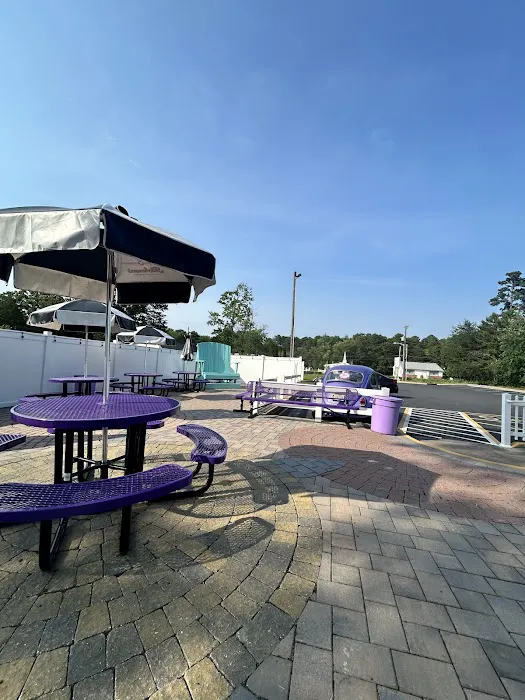 K & B Bagels Picture 10