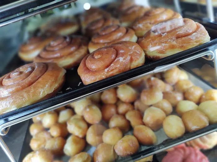 Yum Yum Donuts Picture 2