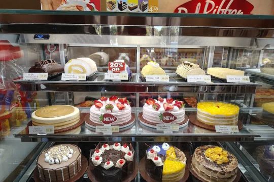 Red Ribbon Bakeshop