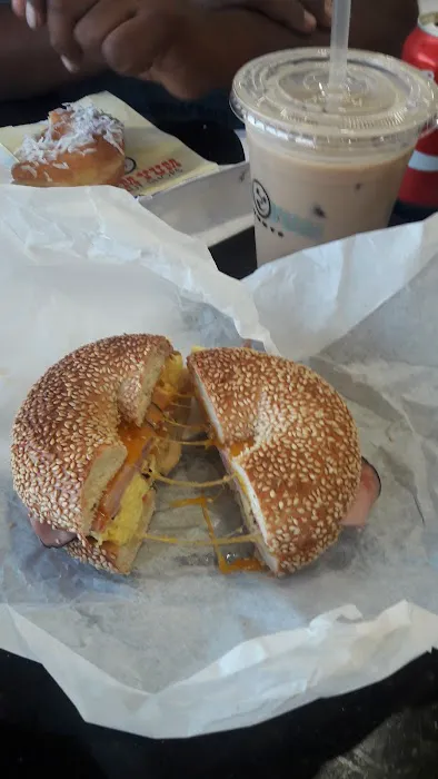 Yum Yum Donuts Picture 5