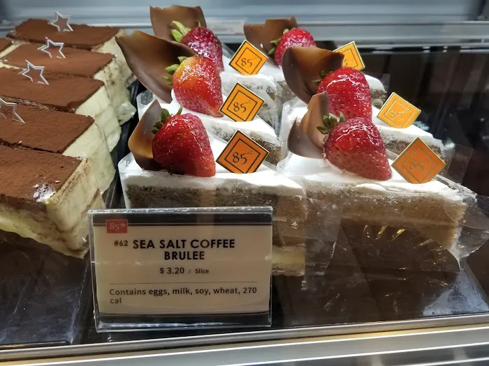 85°C Bakery Cafe Orange Picture 8