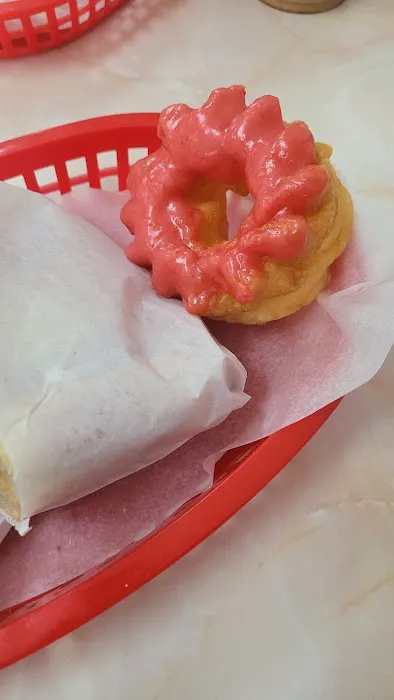 Mom's Donuts & Ice Cream Picture 1