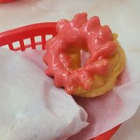 Mom's Donuts & Ice Cream ico