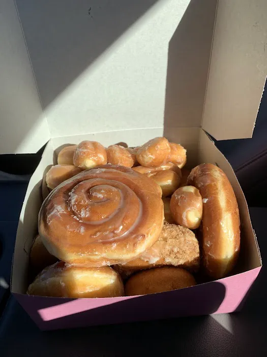 Mom's Donuts & Ice Cream Picture 9