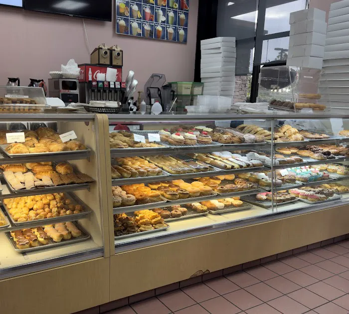 Luv’n Donuts Picture 3