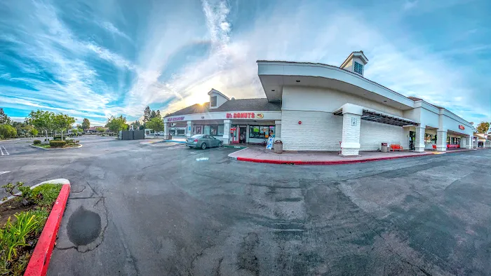 D's Donuts Picture 2