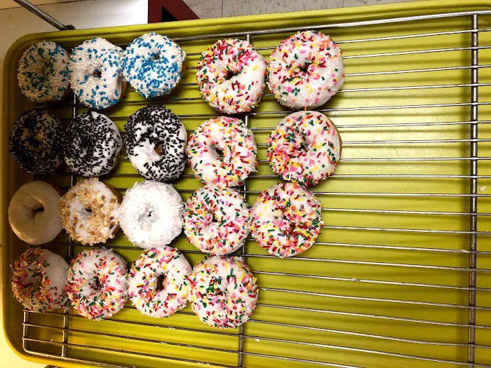 D's Donuts Picture 5
